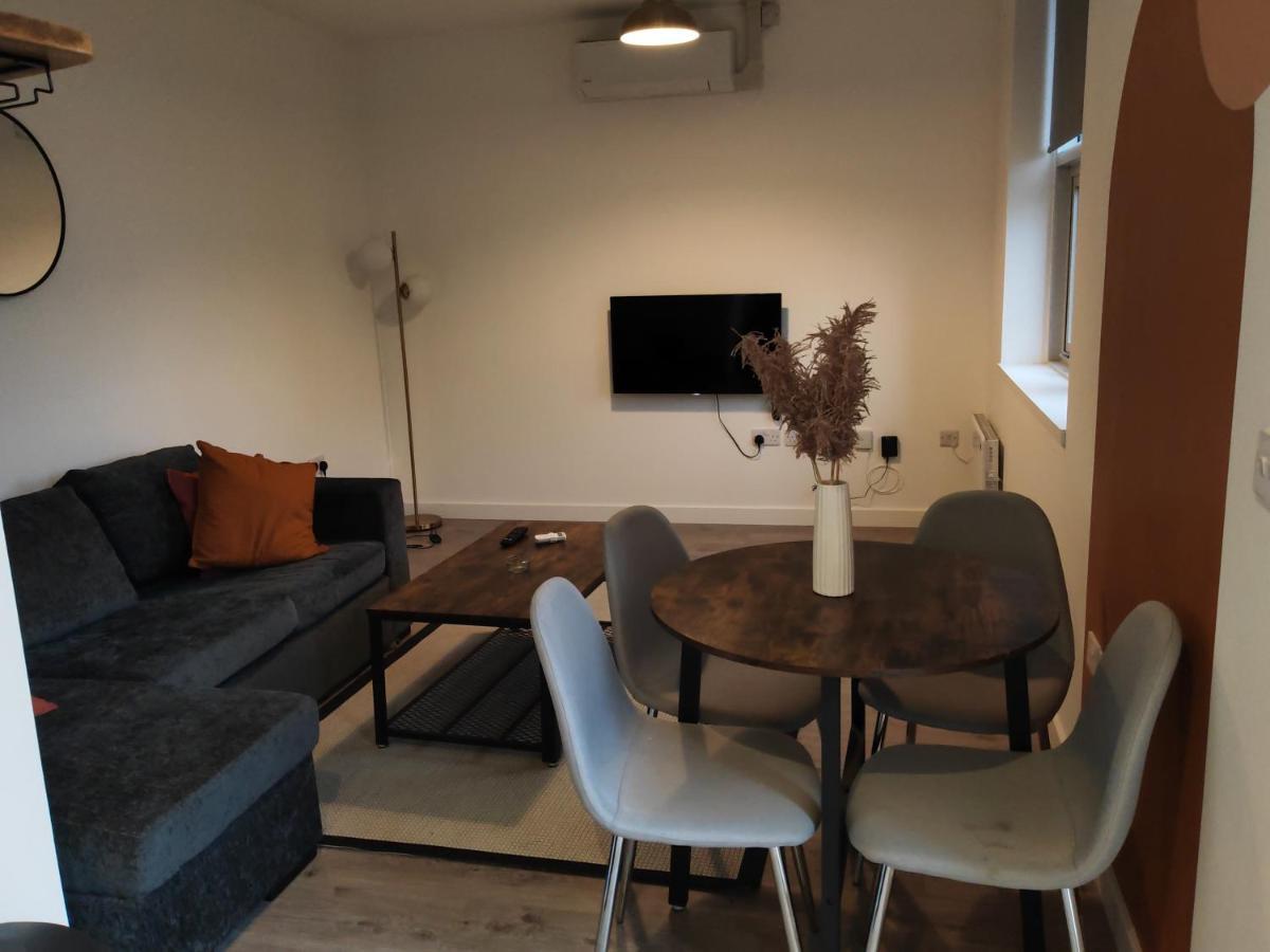 404 Bayard Plaza 2 Bedroom Apartment With Outside Terrace Peterborough Exterior foto
